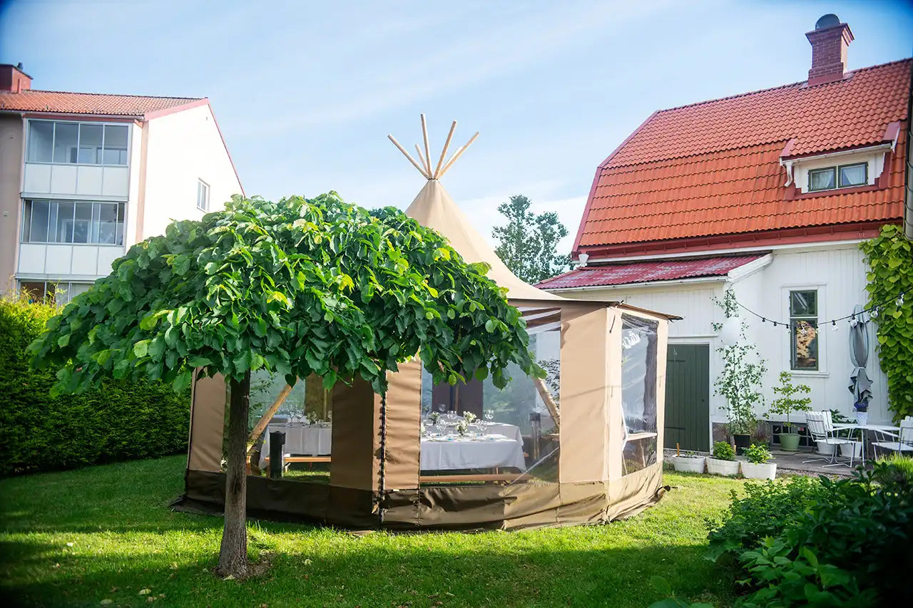 Outdoor garden shelters