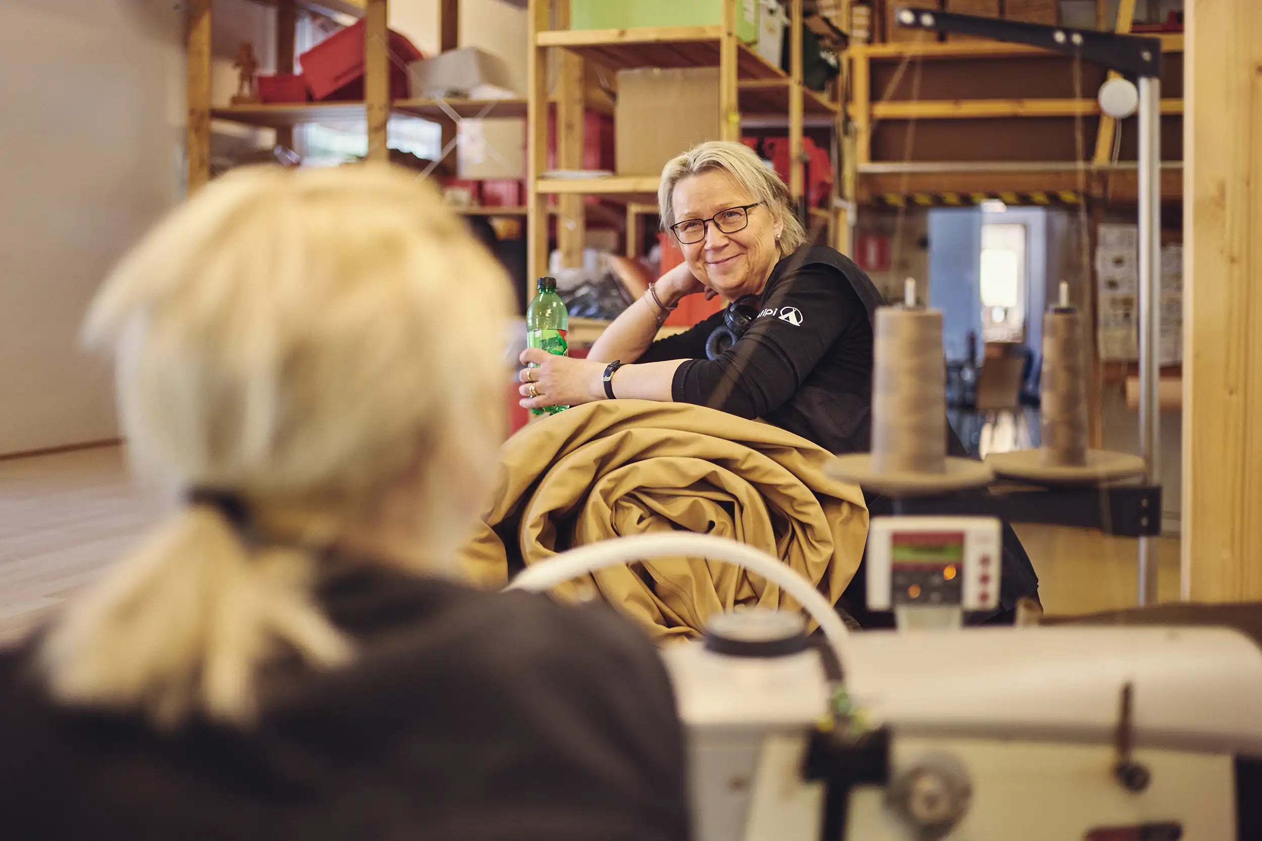 Tentipi team Moskosel seamstress