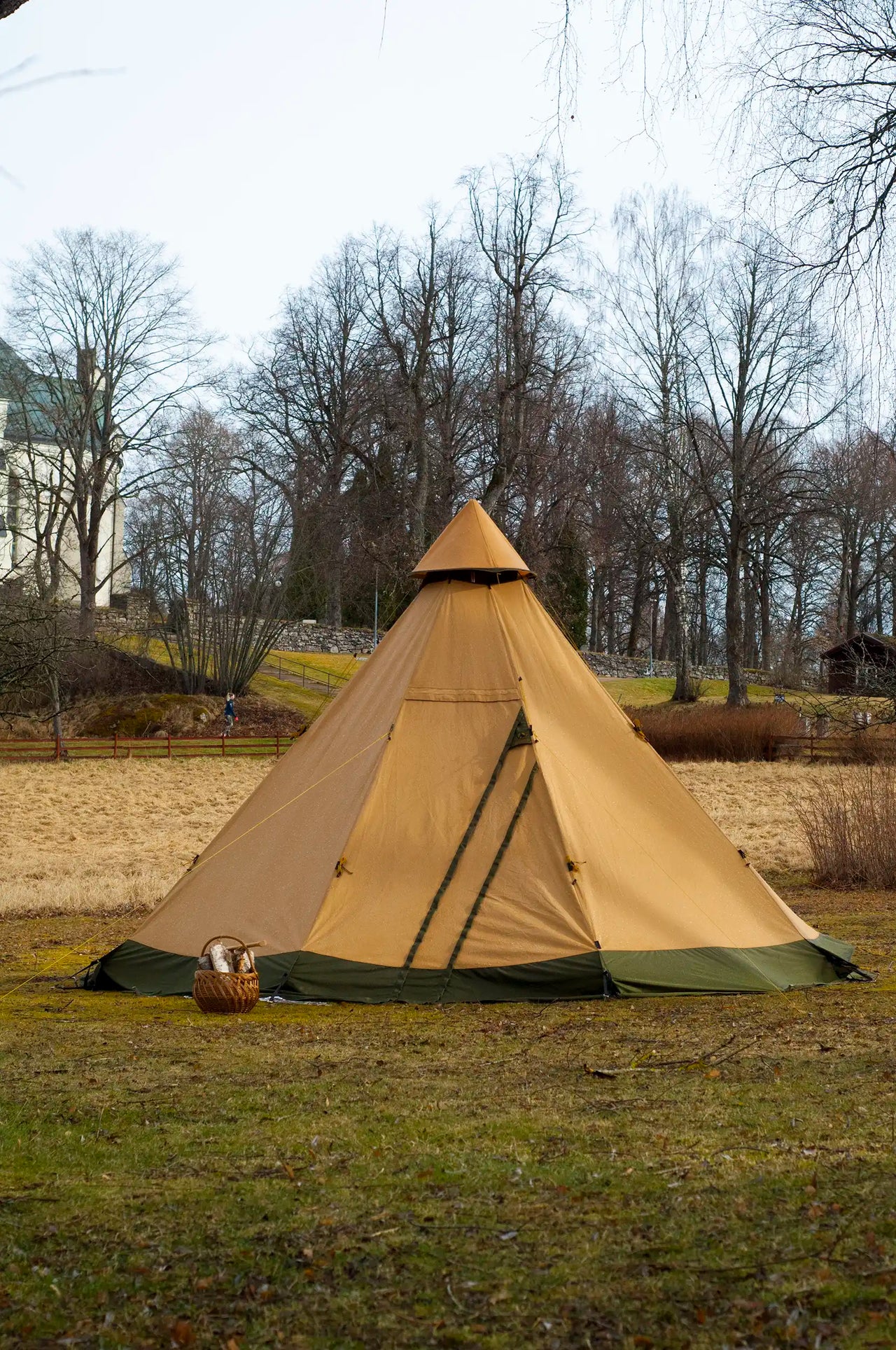 Rain hat for warm rainy days when camping in tent