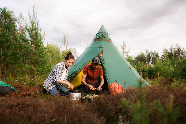 Camping together in lightweight tent Safir 5 light Nordic tipi from Tentipi