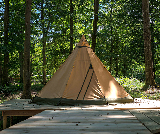 camp oak tent accomodation Skånes Djurpark Safir Nordic tipi Tentipi