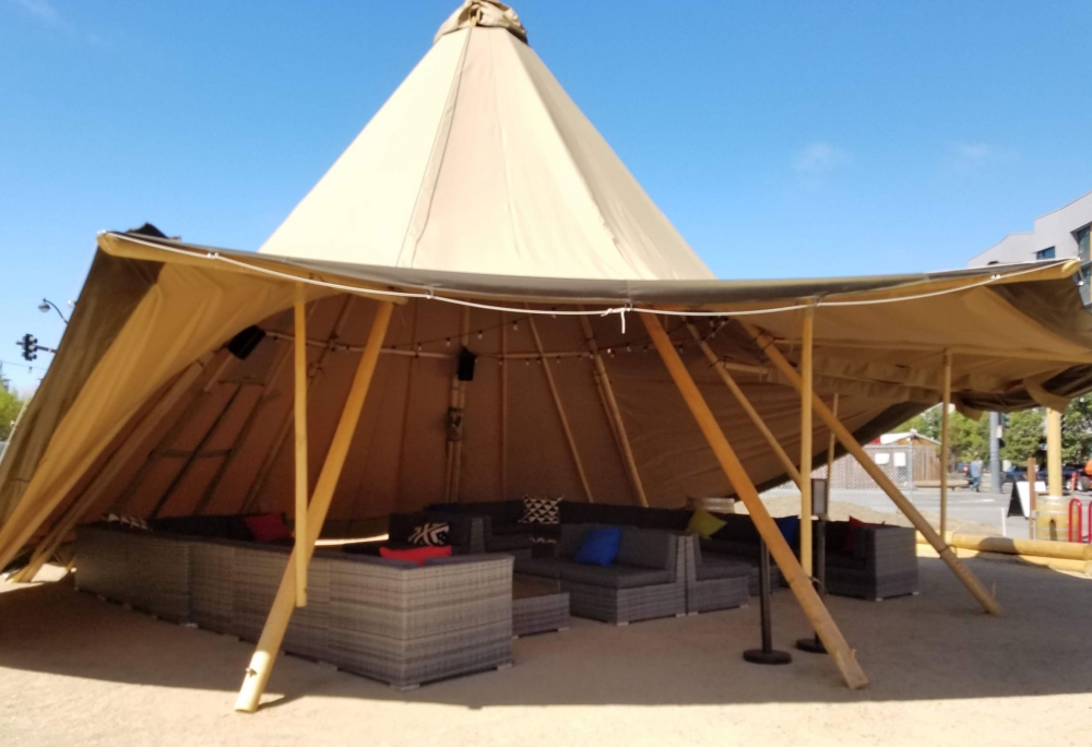 03Create More Event Space With Tentipi