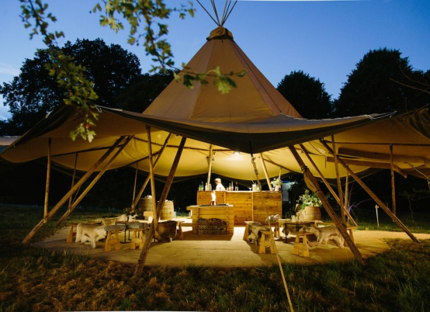 01Create More Event Space With Tentipi