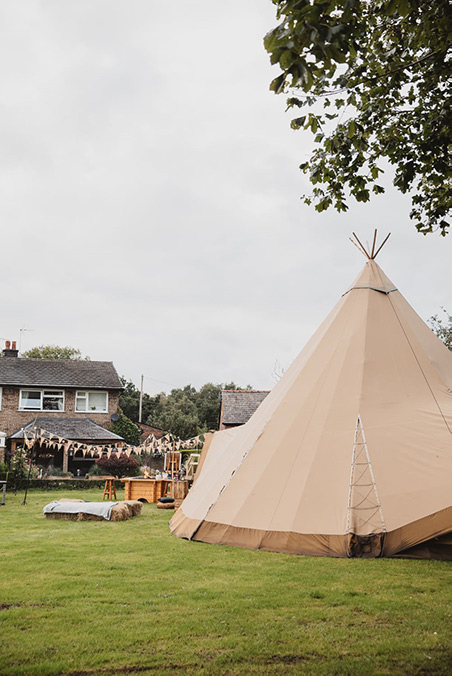 3 2020 Micro Wedding by Tipi Unique Sarah Brookes Photography