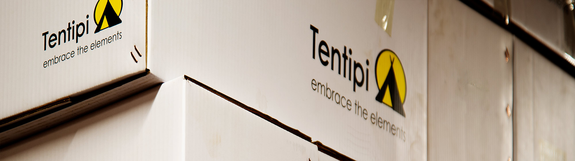 How does Tentipi handle packaging materials?
